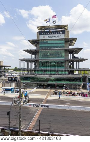 Indianapolis - Circa May 2021: The Yard Of Bricks, Start Finish Line, And Pagoda At Indianapolis Mot