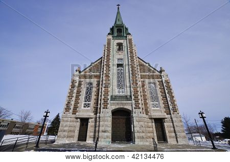 A Igreja de Saint-Michel Rougemont Quebec Canadá