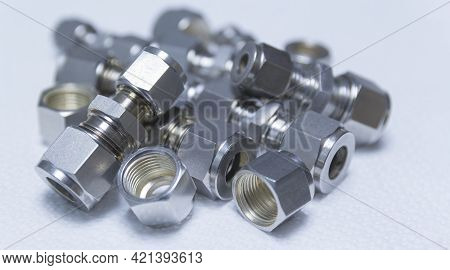Quick Connect Fittings Coupling For Assembling Compressed Air, Hydraulics, Pneumatics, Gases, Fuel L