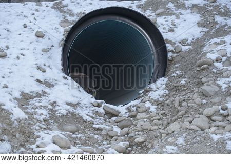 Water Pipe Or Tube In Hydraulic Engineering