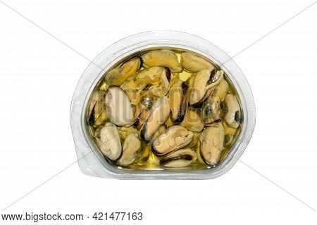 Container, Packaging, Studio, Oil, Snack, Canned, Healthy, Meal, White, Isolated, Appetizer, Backgro
