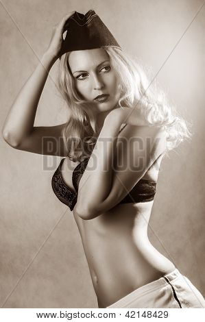 Módní portrét Pin-up Girl