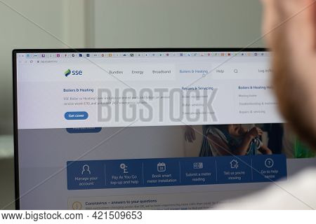 New York, Usa - 1 May 2021: Sse Company Website On Screen, Illustrative Editorial