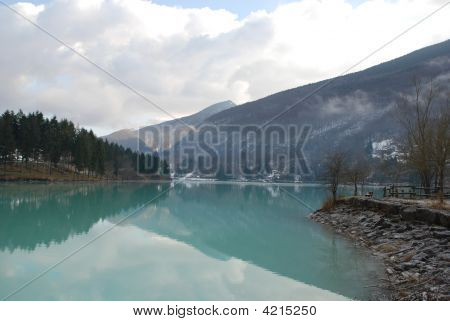 Lago Di Barcis