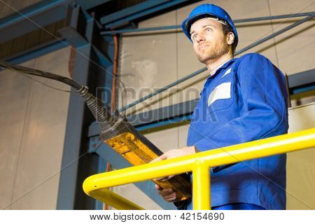 Worker Moving Crane With Remote Control