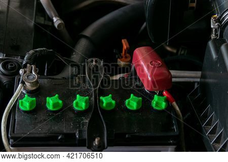 The A Old Car 12v A Battery
