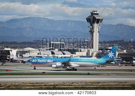Air Tahiti Nui Airbus A340-313 X