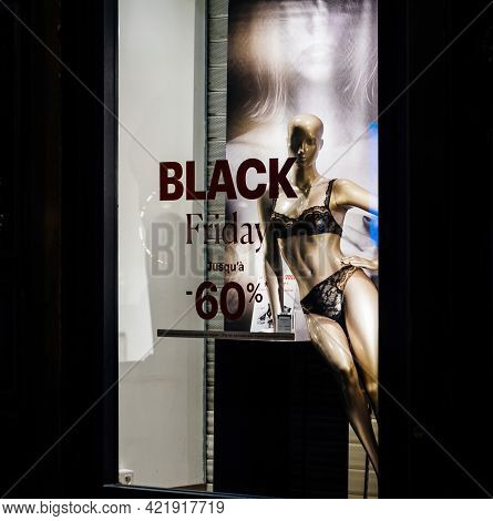 Paris, France - Nov 29, 2019: Luxury Lingerie Underwear For Women In The Showcase Of The Aubade Reta
