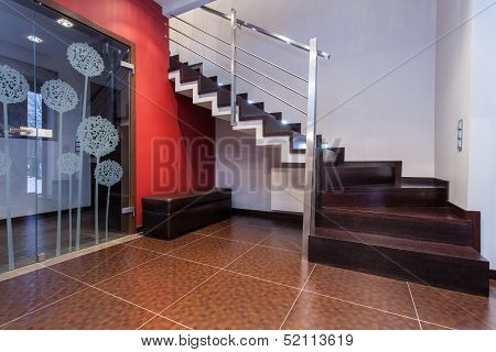 Ruby House - Modern Staircase