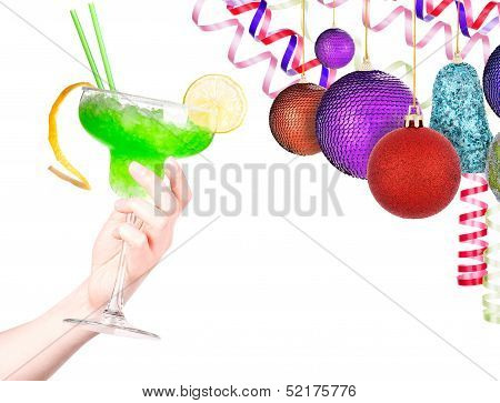 hand with alcohol cocktail