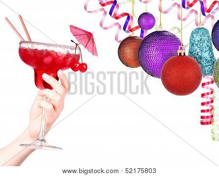 hand with alcohol cocktail