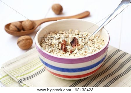 Oatflakes With Nuts