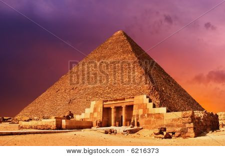 Pyramida Fantasy