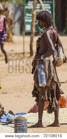 Hamar Woman Seller At Village Market.