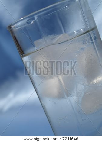água gelada