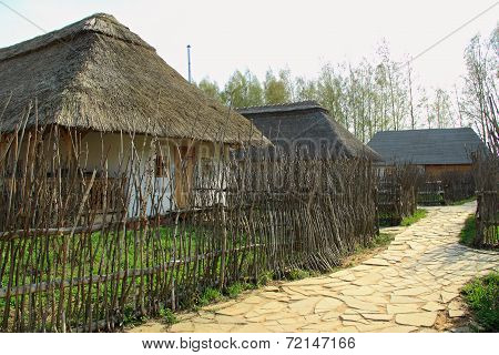 traditional Ukrainian house