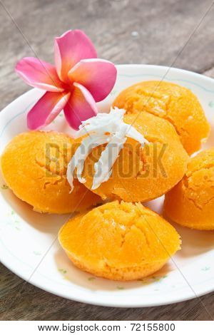 Sugarpalm Cake With Coconut.