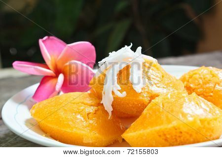 Sugarpalm Cake With Coconut.