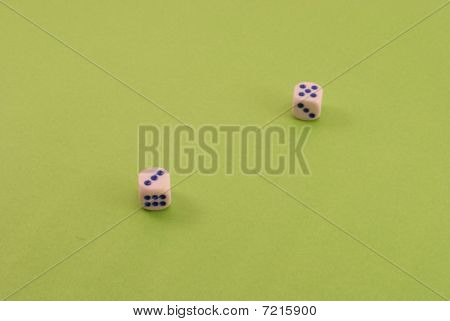 Dice_three_five