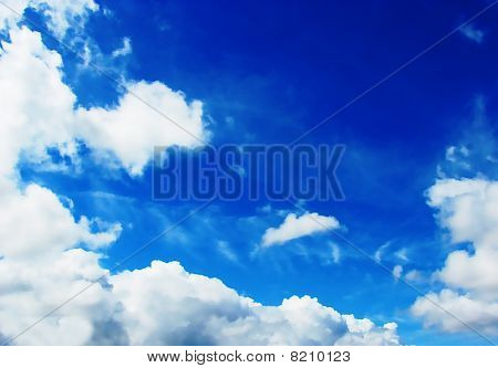 与积云的天空