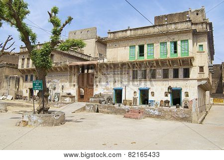 Exterior of the haveli in Mandawa, India.