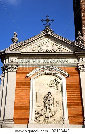Rose Window  Italy  Lombardy  In  The Mercallo Old      Tower   Tile