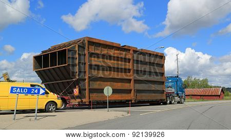 Exceptional Load Led By Pilot Car In A Roundabout