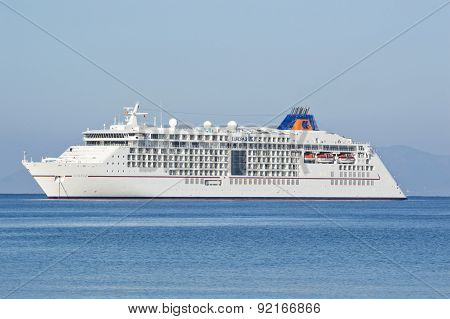 Cruise Ship