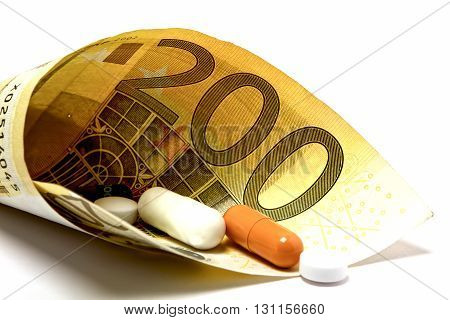 Money On Expensive Medicine Without Benefit