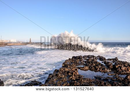 Big Wave In The Ocean