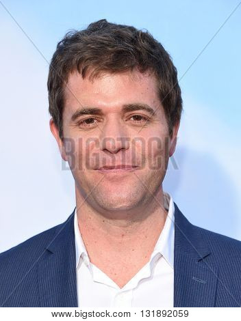 LOS ANGELES - MAY 16:  Nicholas Stoller arrives to the 