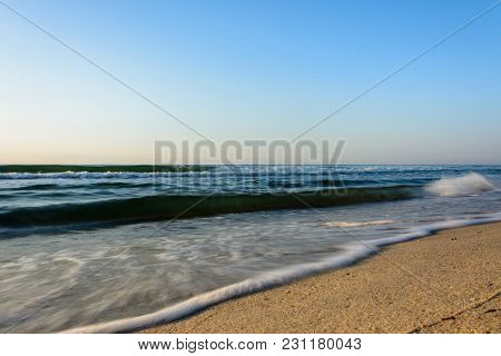 When You Look At These Wonderful Waves, You Breath Your Breath From This Amazing Beauty