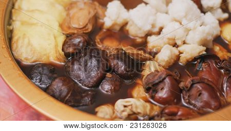 Hong Kong cuisine Poon Choi for lunar new year 
