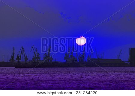 A Romantic Moonset In The Harbor Of Thessaloniki - Greece