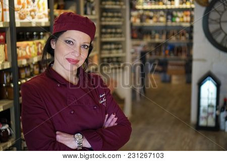 Alberobello, Italy- 03/10/2018 Wine And Food Shop In Alberobello With Rstaurant