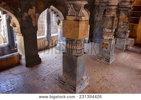 Pillars Of The Step Well Balcony, Bara Motachi Vihir, Maharastra, India