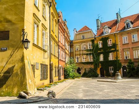 Warsaw, Poland - June 29, 2013: Warsaw Postcard. The Ancient Houses Restored In The Old Town Or Star
