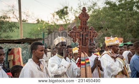 Turmi, Ethiopia - September 2017: Unidentified Ethiopian People Celebrating The Meskel Festival In E