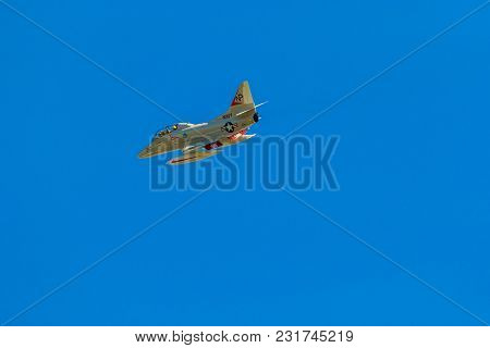Mcdonnell Douglas Ta-4J Skyhawk 