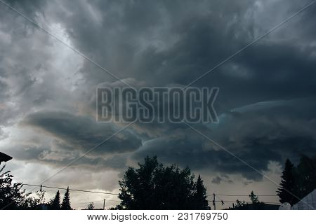 Rain Cloud, Storm Cloud Before A Thunder Storm Background