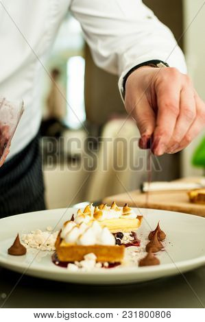 Chief Confectioner Sprinkles A Cake Cacao. Glaze