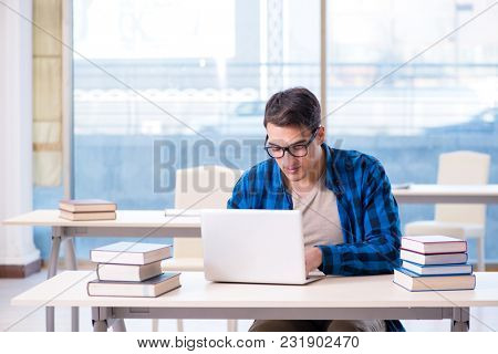 Student in telelearning distance learning concept reading in lib