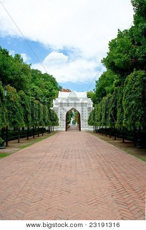 De gamle byporte i Lopburi Thailand