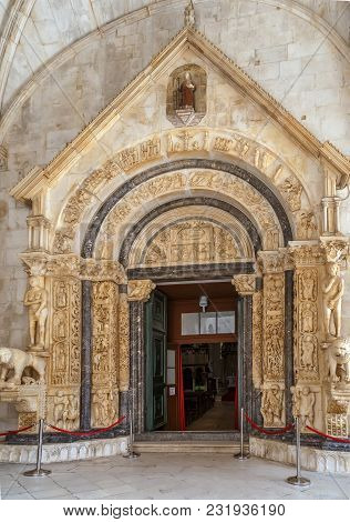 Cathedral Of St. Lawrence Is A Roman Catholic Basilica Constructed In Romanesque-gothic In Trogir, C