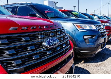 Fishers - Circa March 2018: Local Ford Car And Truck Dealership. Ford Sells Products Under The Linco