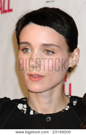 LOS ANGELES - SEP 6: Rooney Mara anländer på 