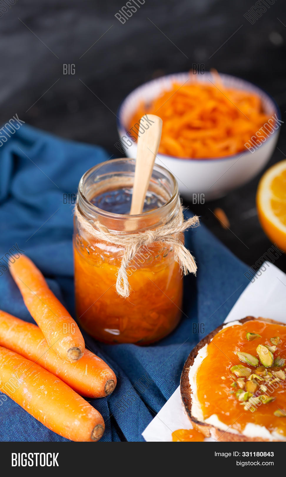 Морковное варенье рецепт. I do not like carrots and jam. He doesn't like carrots. Морковь. Funny carrot.