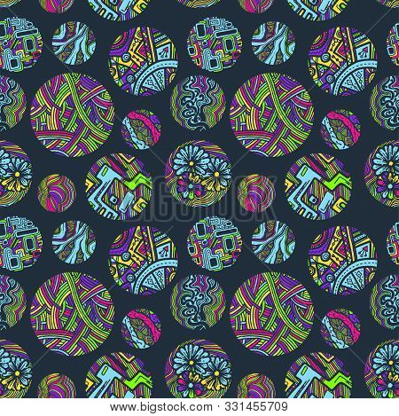 Seamless Grunge Halftone Drawing Texture. Random Circle Doodle Pattern
