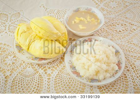 Durian lepkavá rýže