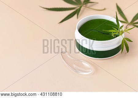 Hydrogel Green Eye Patches In Jar. Hydrogel Anti Aging And Lifting Care. Cannabis Leaf Skincare Cosm